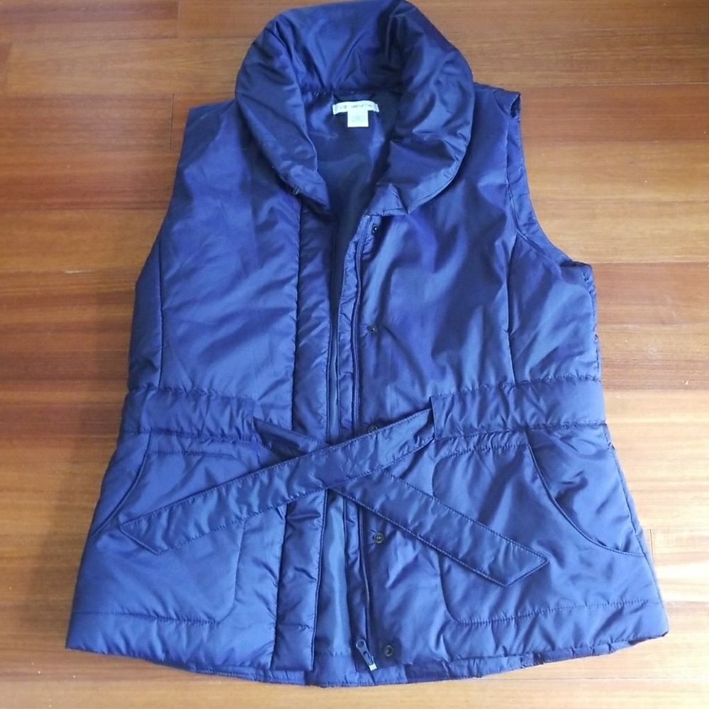 Liz Claiborne belted puffy vest. Large.